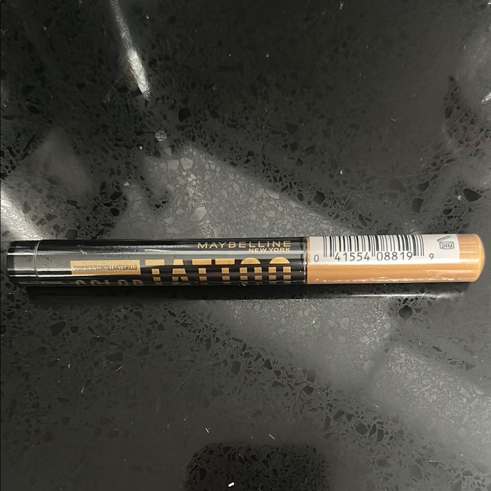 Maybelline Tattoo 24 Hour Eye Stix All in one shadow,primer & liner I AM RARE